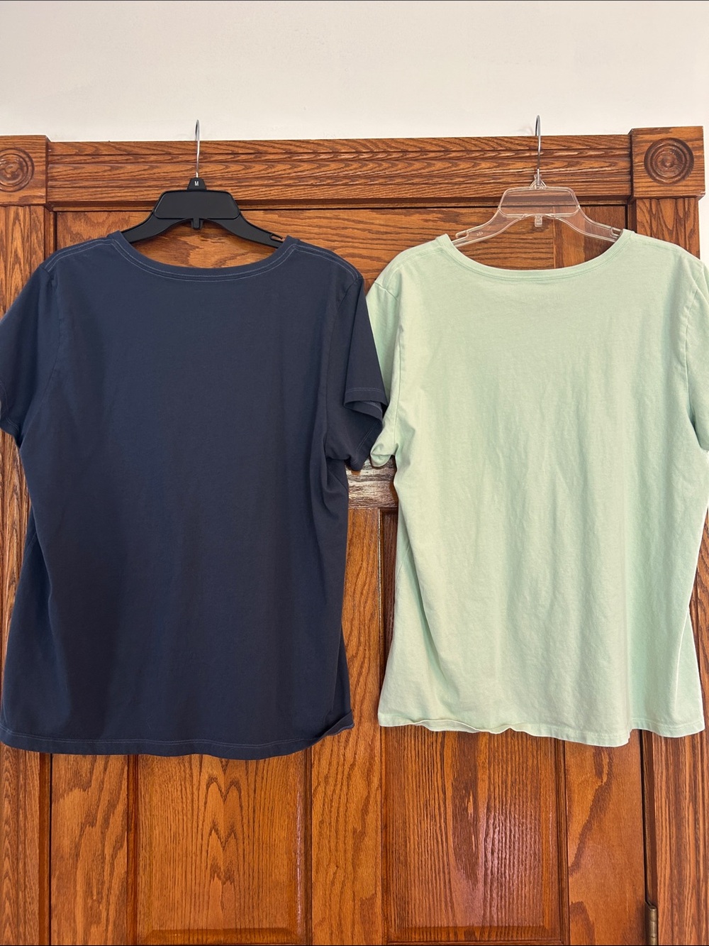 2 pk Life Is Good Navy Short-Sleeve V Neck Tees Size XL - Picture 6 of 8